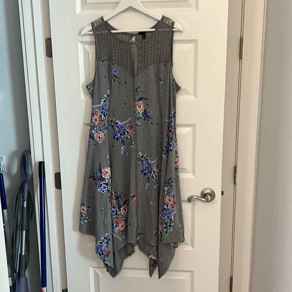 Torrid grey dress with shark tooth bottom crochet top